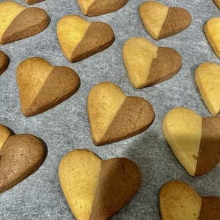 【簡単お菓子】バレンタイン♪2色のハート型クッキー
